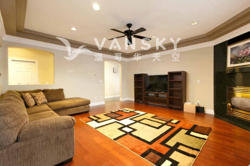 221217160950_Living Room.jpg